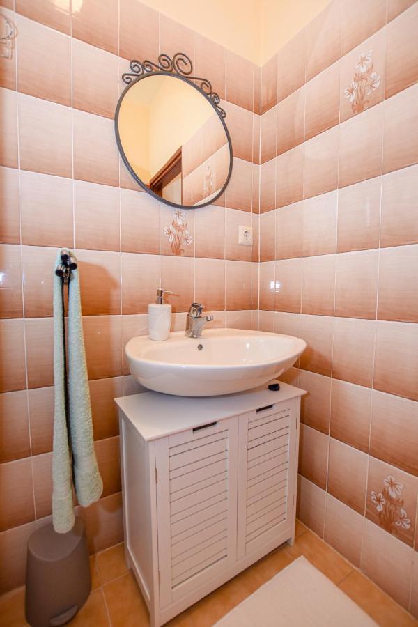 Apartments Kate Đảo Pag Ngoại thất bức ảnh