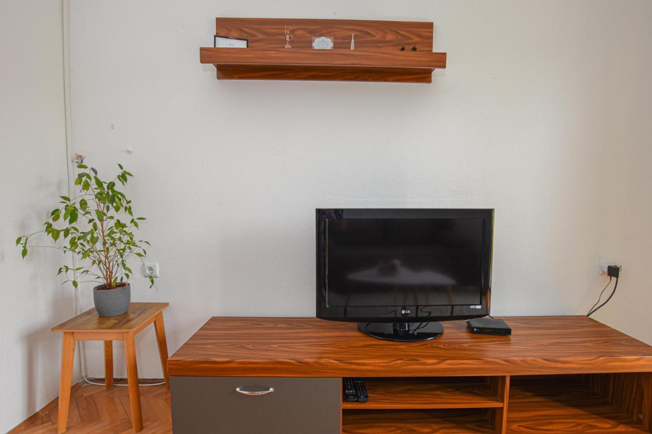 Apartments Kate Đảo Pag Ngoại thất bức ảnh